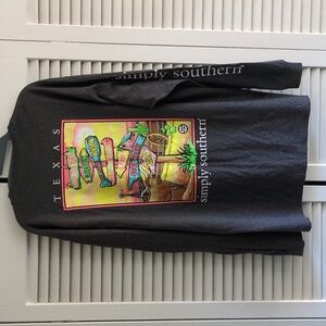 NWT Simply Southern grey long sleeve Texas TX tee